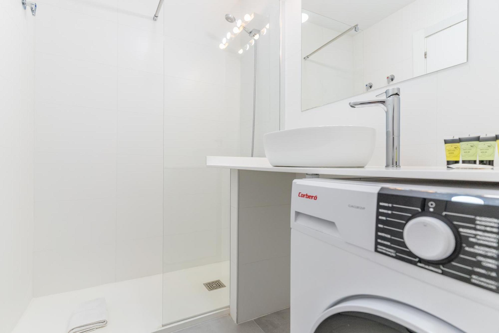 Cozy And Bright-1Bedroom 1Bathroom-Las Letras Μαδρίτη Εξωτερικό φωτογραφία